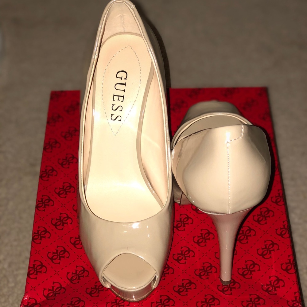Guess Peep toe Sandal